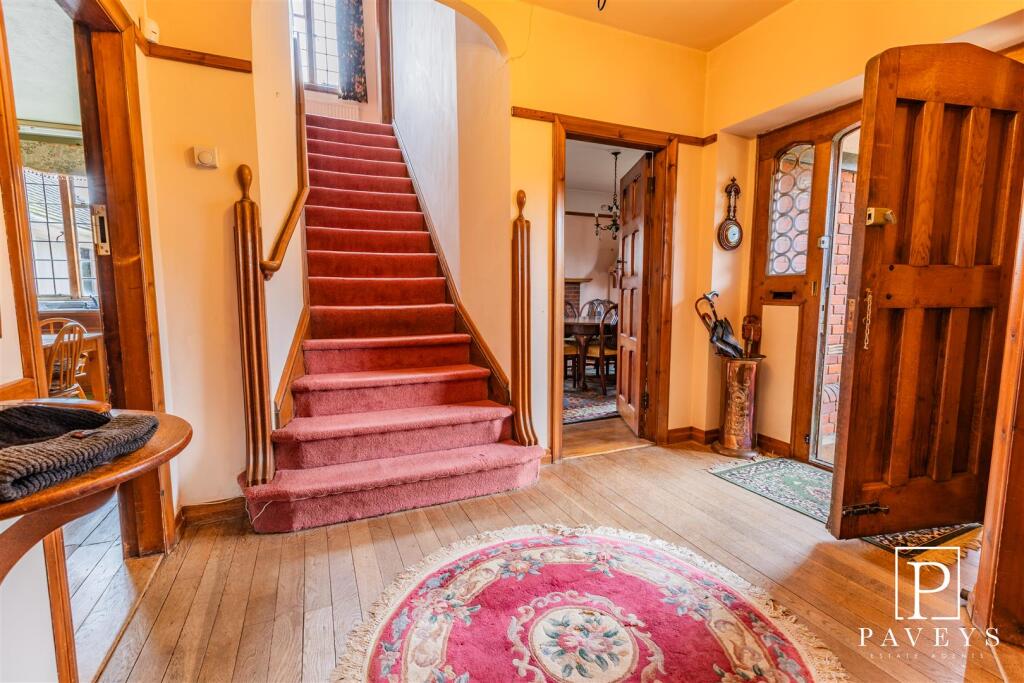 ENTRANCE HALL