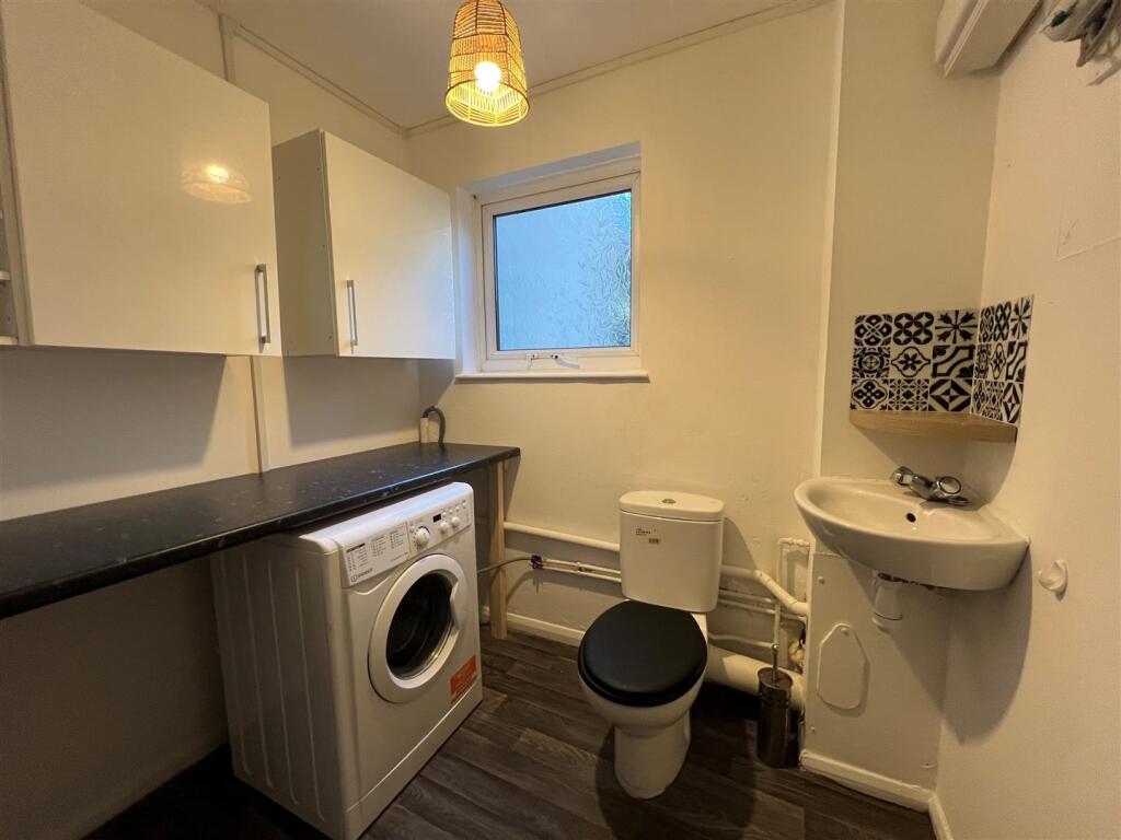 Utility &amp; Cloakroom.jpg
