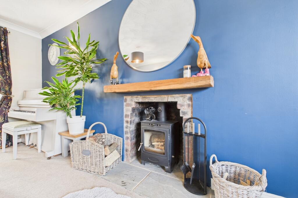 EweMove Spalding - Pinchbeck - Living Room
