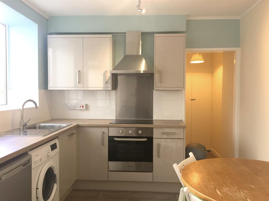 8 Marlborough - kitchen 1A.jpg
