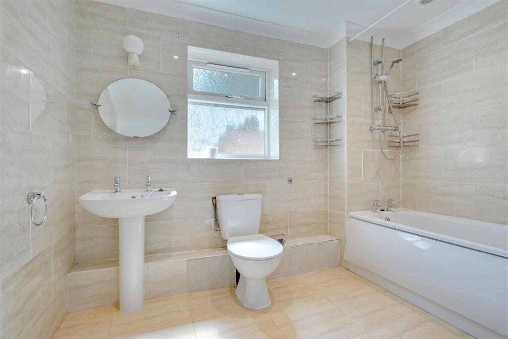 63 Toyse Lane, Burwell--18.jpg