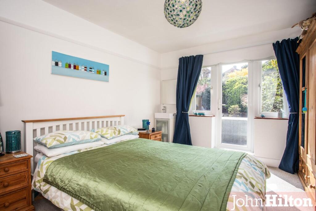 Goldstone Crescent-41.jpg