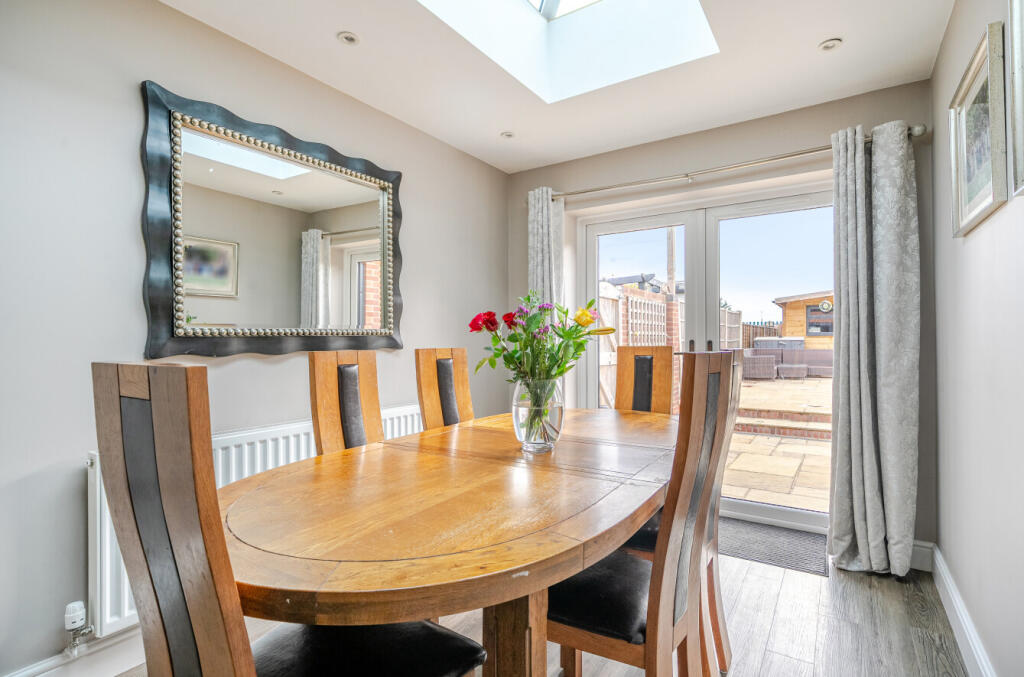 1370618-23-68fa2c...