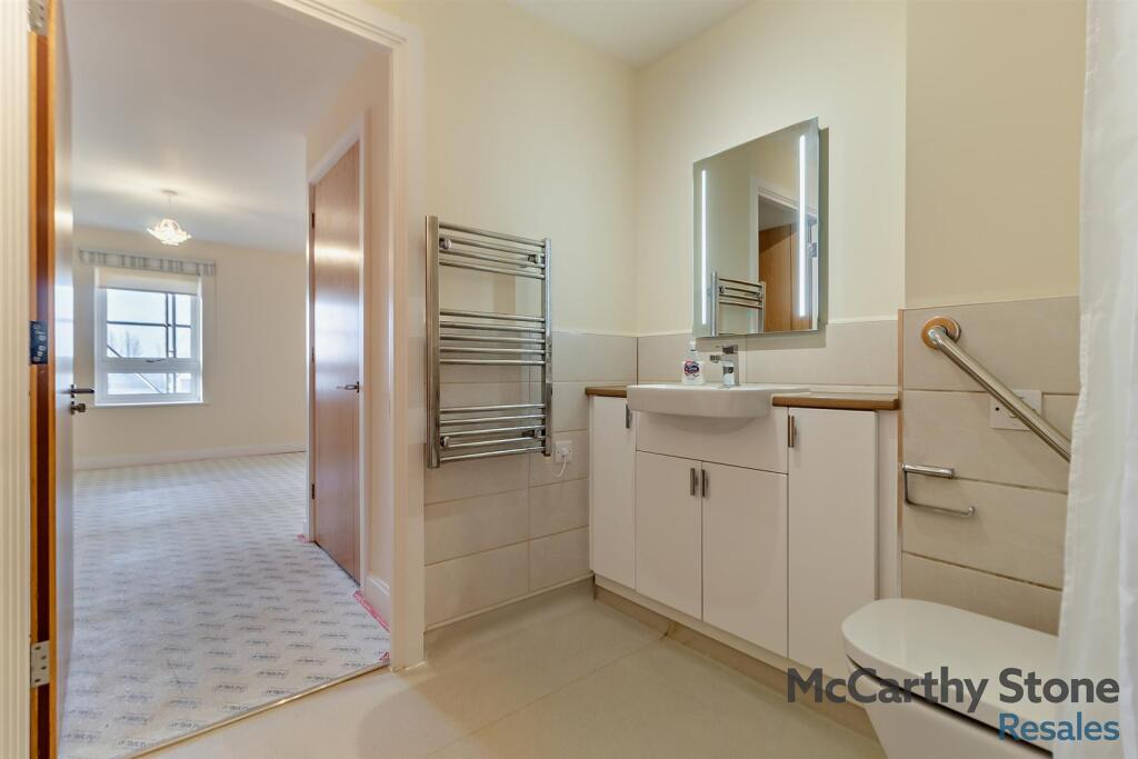 8636808-interior16-800.jpg