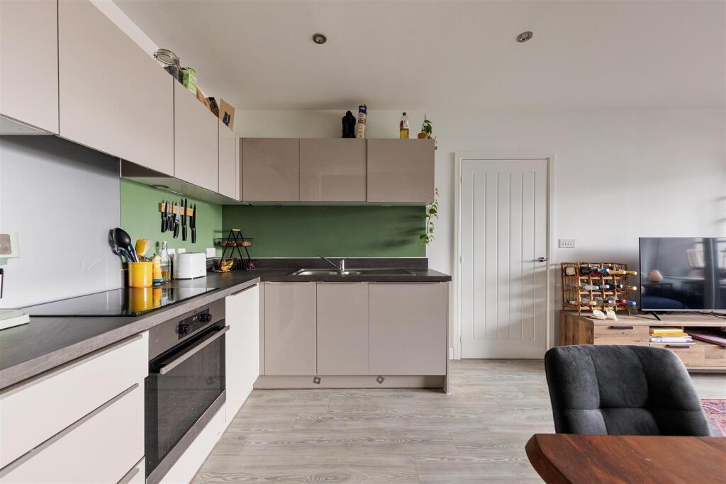 Champness Close, E17