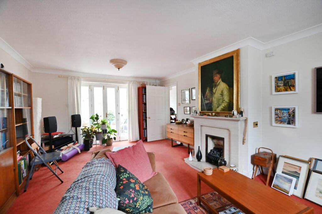 SITTING ROOM