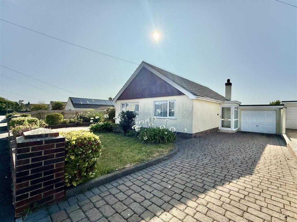 Front Main Drive To Garage.JPG