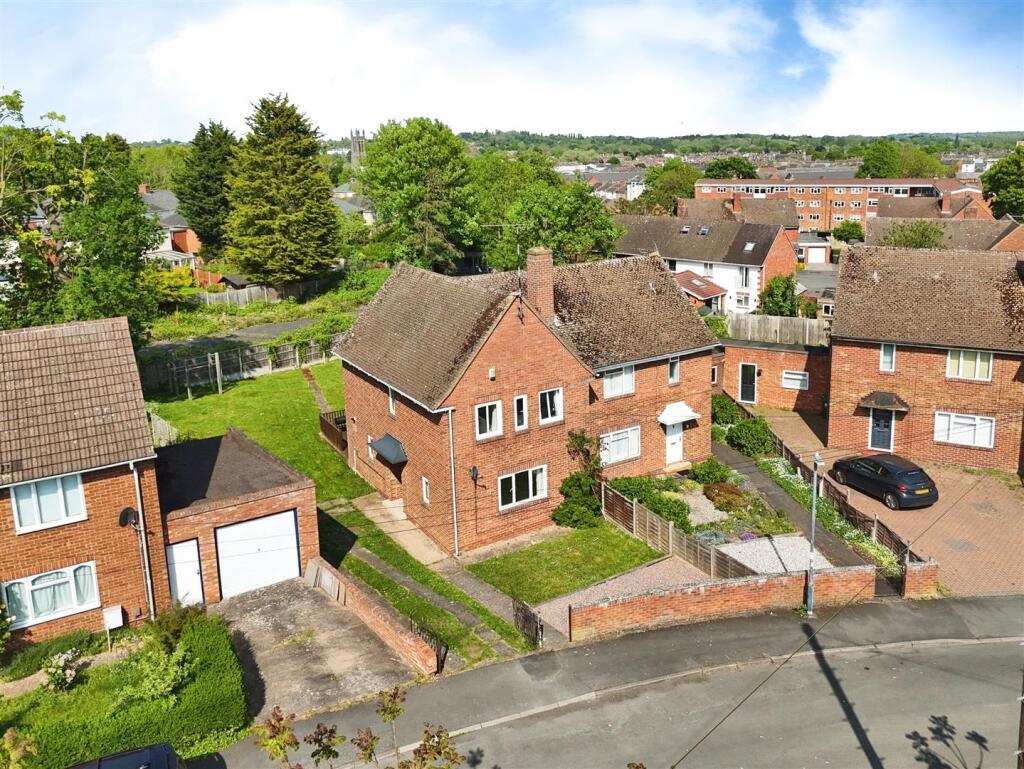 7b4e220b--4859-93C9-714DC64959D2-19658-000008E9090