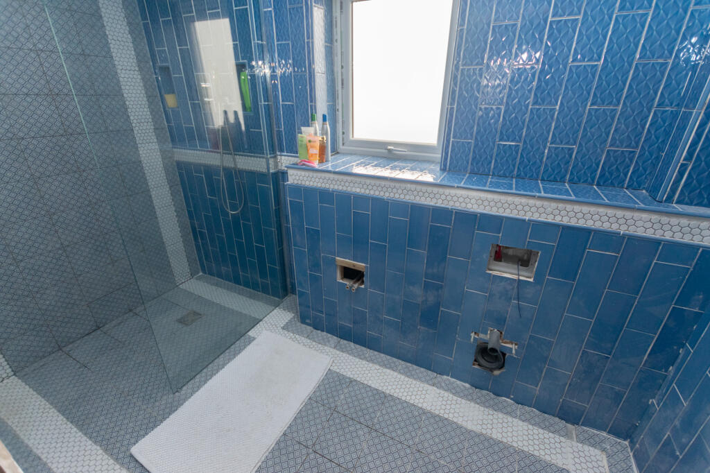 bedroom5ensuite