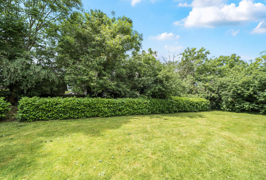 1298345-19-6836f7...