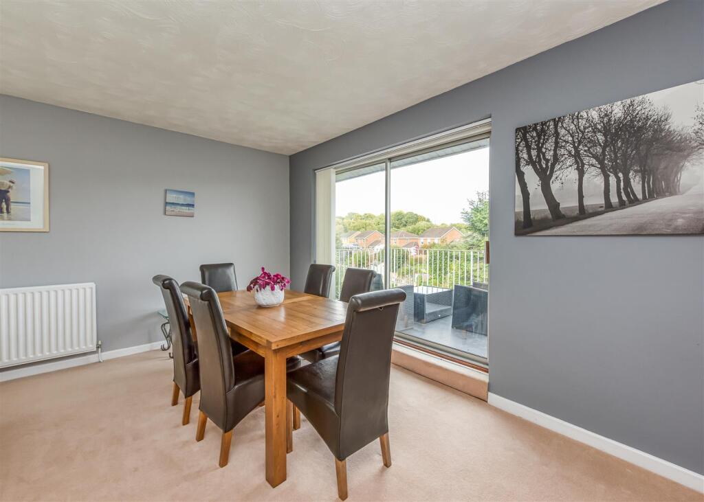 6 St Johns close-Sitting Room (2).jpg