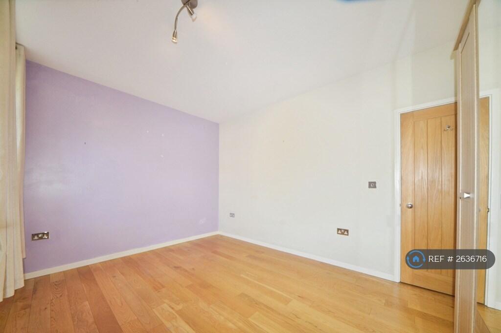 Double Bedroom 1