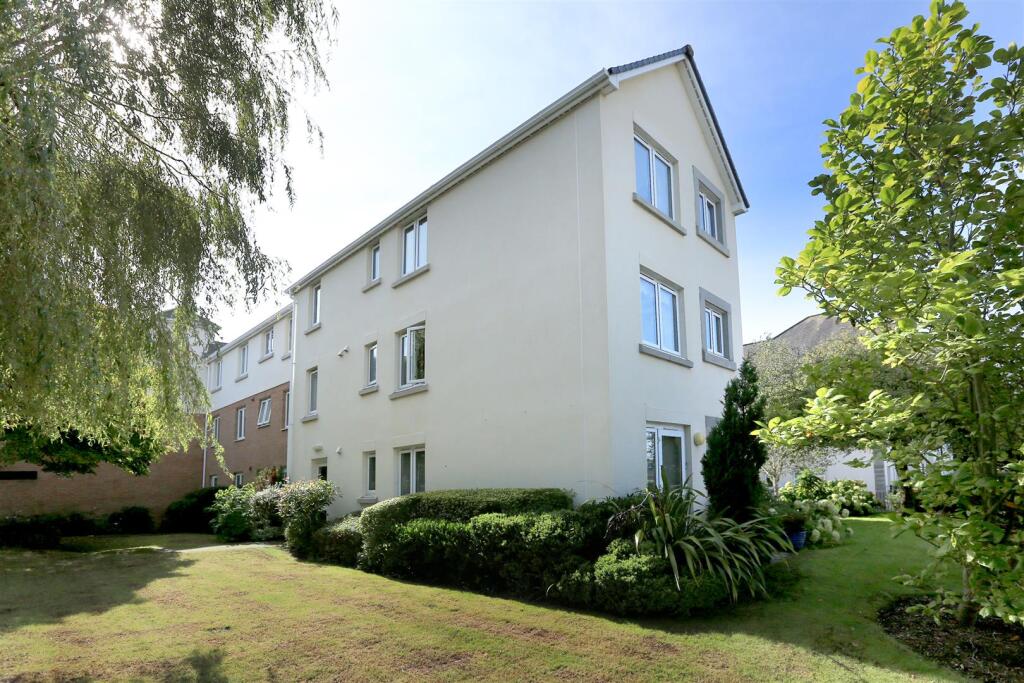 22 Magnolia Court 012 (2).JPG