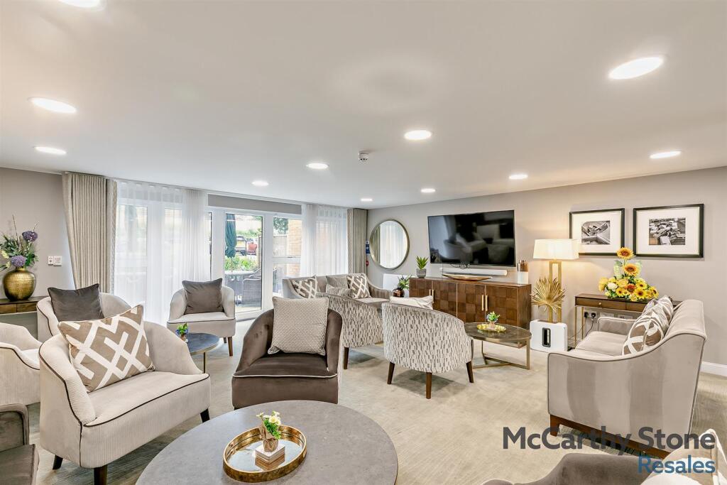8652757-interior16-800.jpg