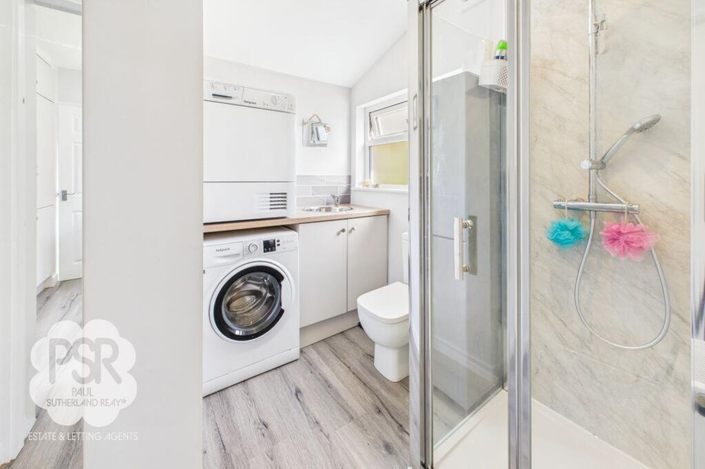 Utility Room / Shower Room