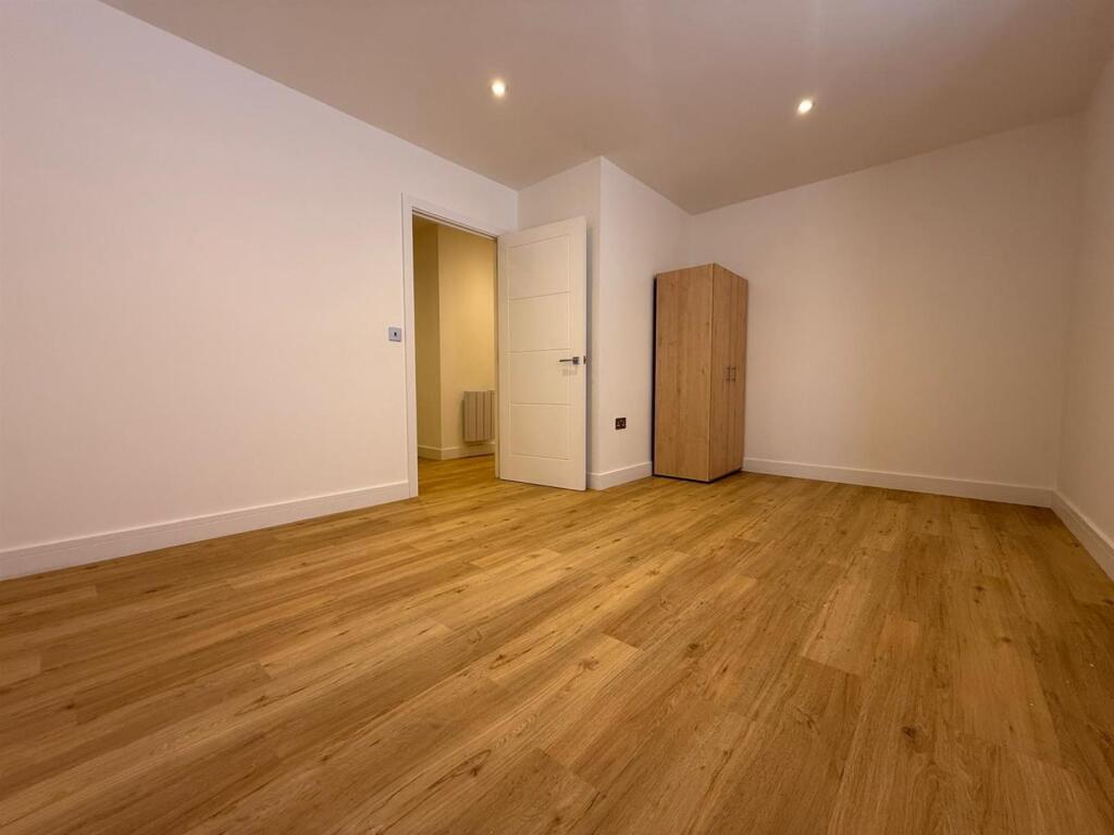 WhatsApp Image 2025-06-18 at 11.08.49_d0ad044f.jpg