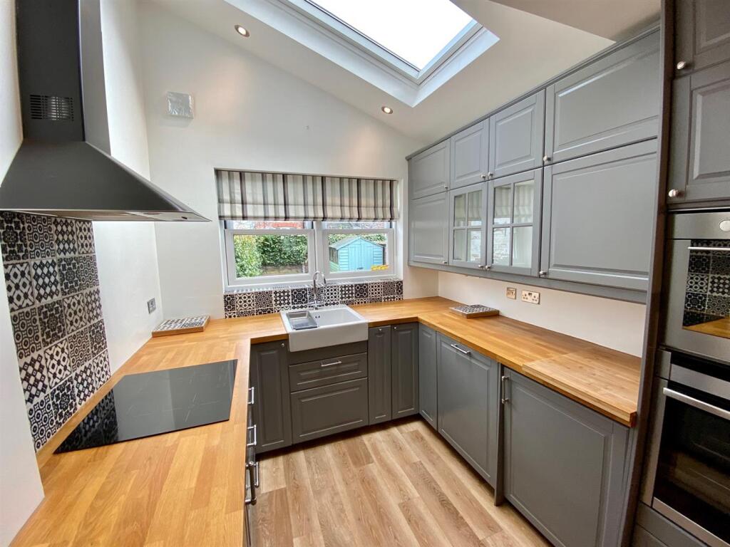 Kitchen..jpg