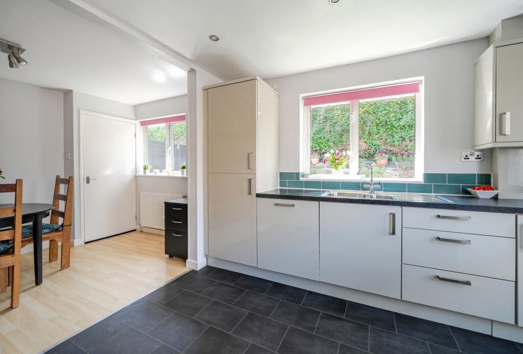 1300183-23-683d6c...