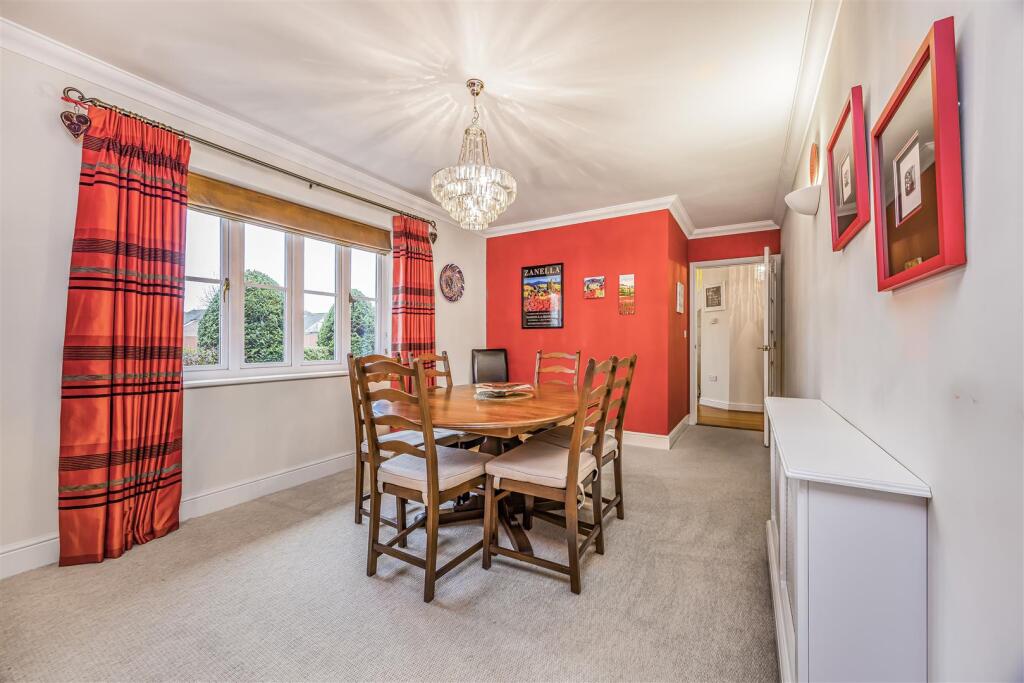 2 Clarendon Close, Denmead-PorticoMarketing-Nexa-3