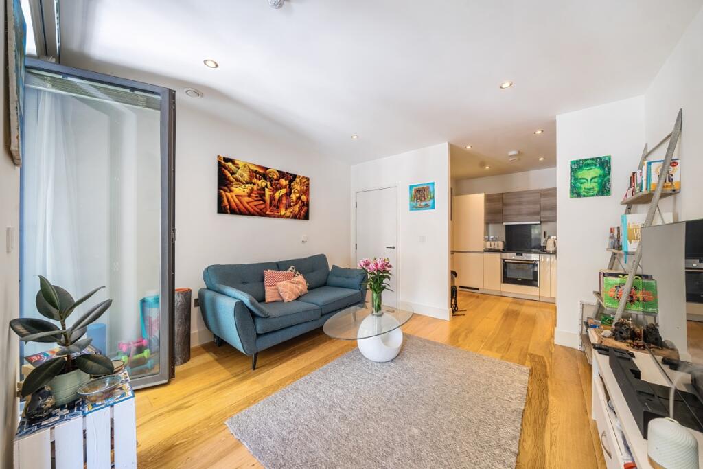 1344673-13-68b056...