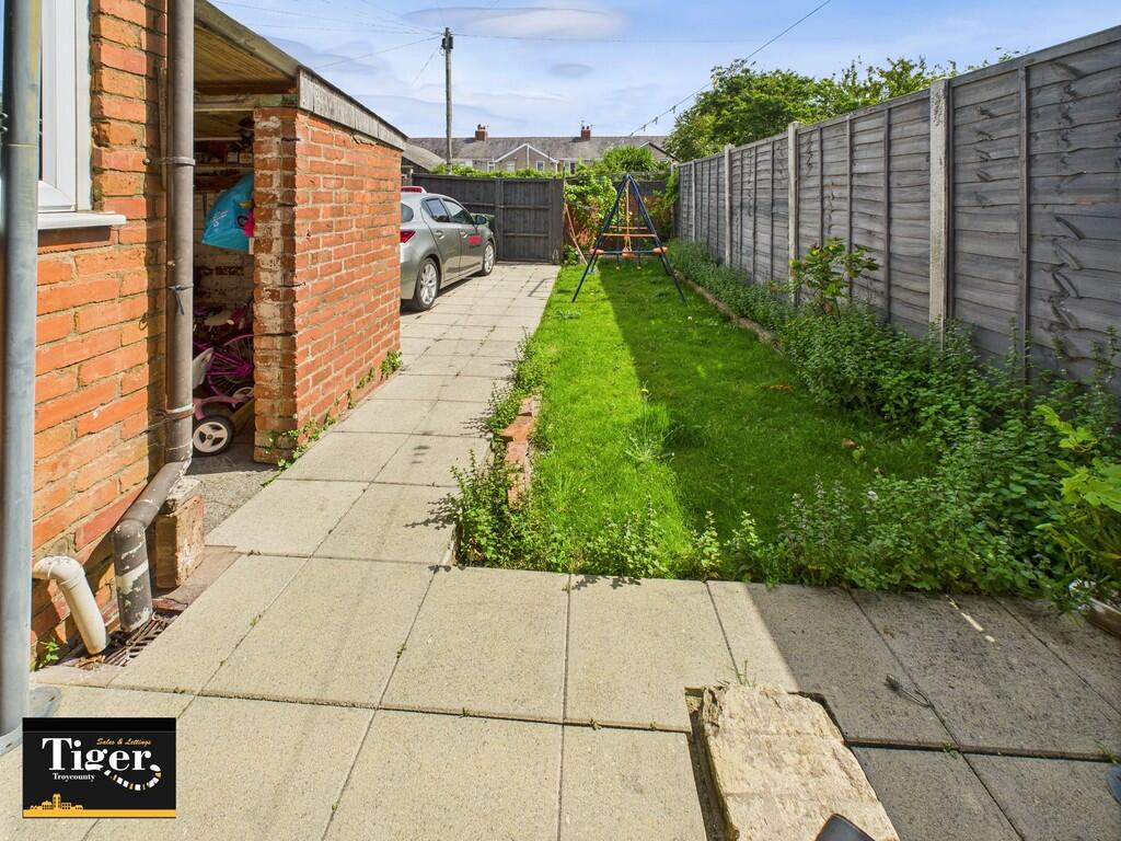 CAM02176G0-PR0667...