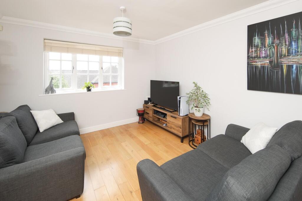 25 Park Court lounge.jpg