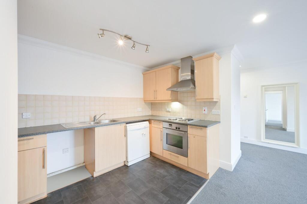 GAINSBOROUGH COURT  (5).jpg