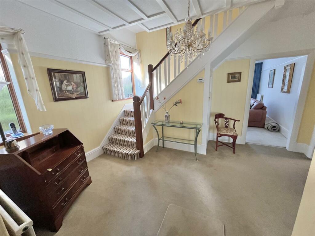 Hall.jpg