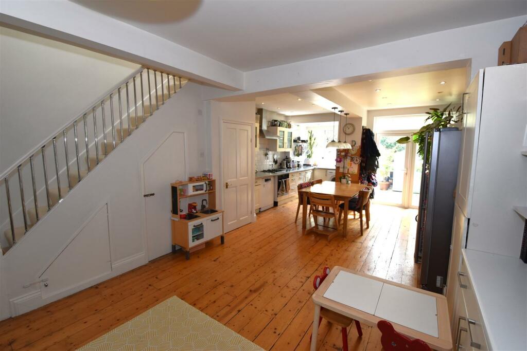 Sitting Room...JPG