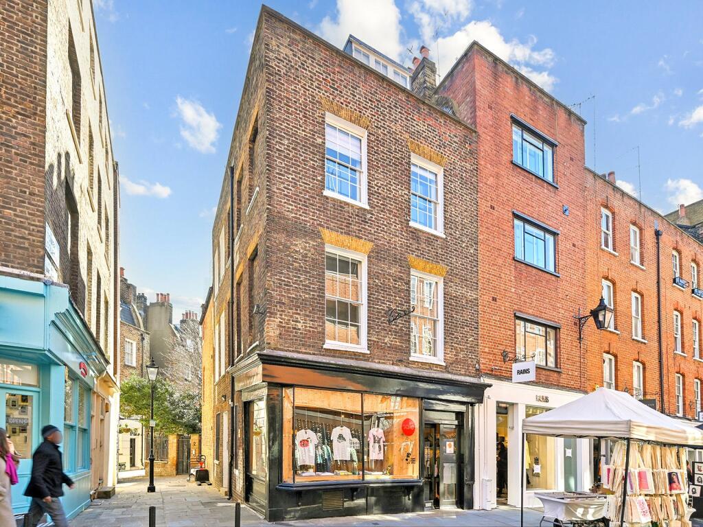 Earlham Street