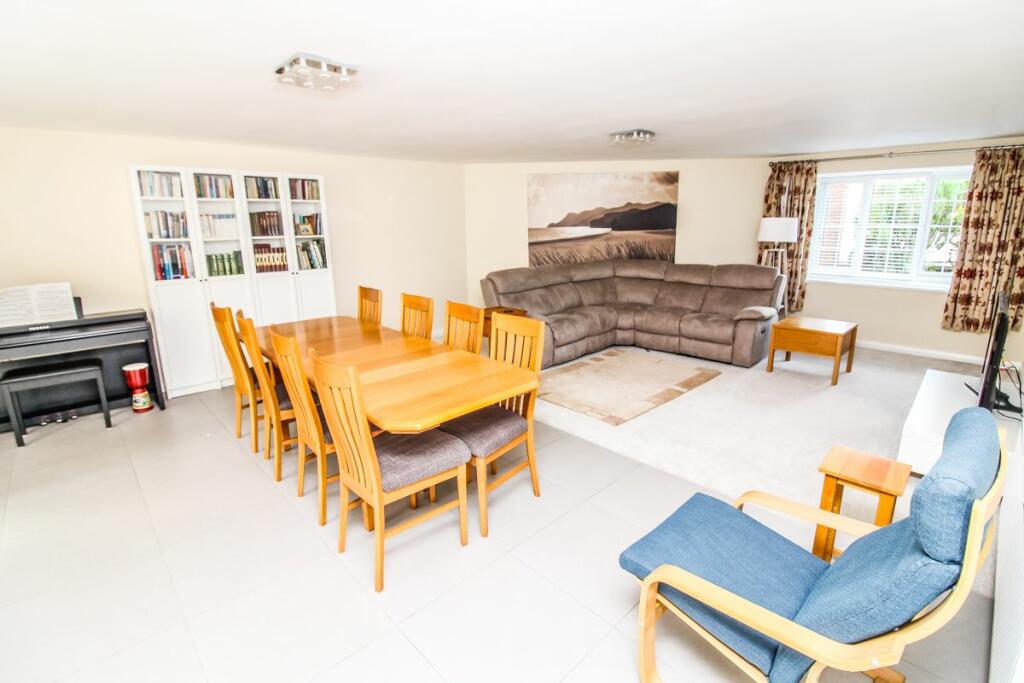 2nd Reception Room / Dining Room p2
