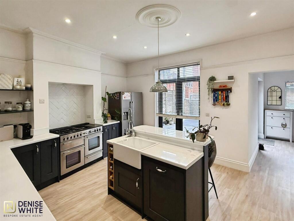 Breakfast Kitchen
