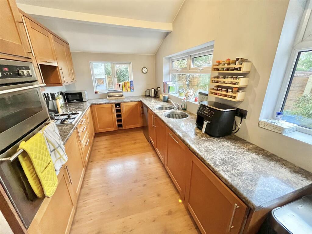 Kitchen 2