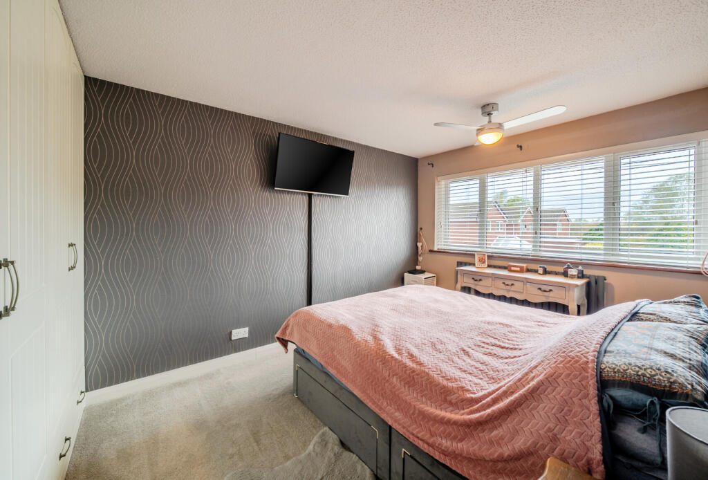 1371947-7-6908e61...