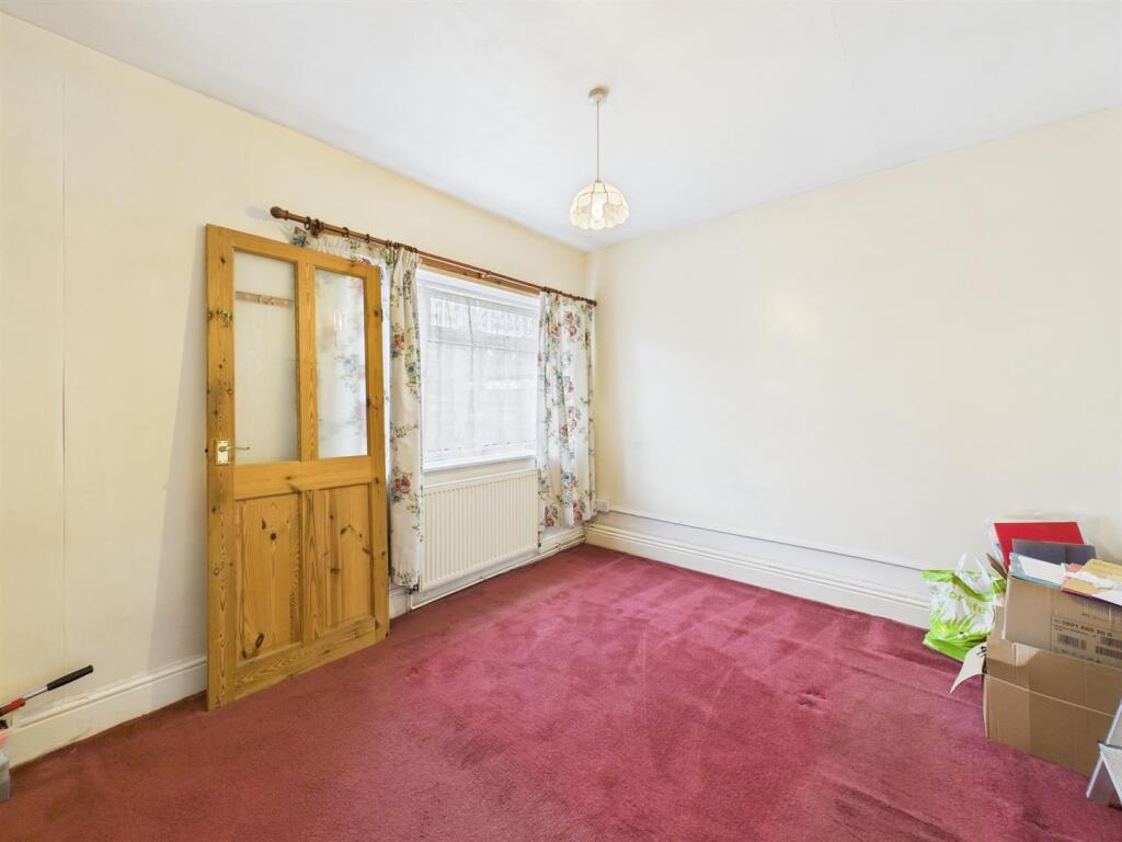 Bedroom: