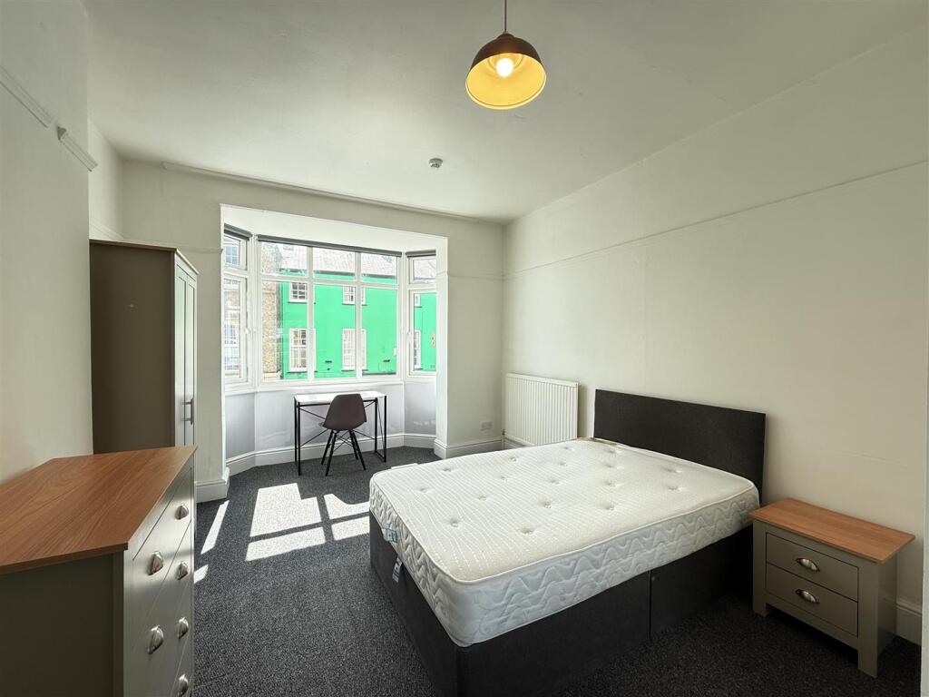 Bedroom 6.JPG