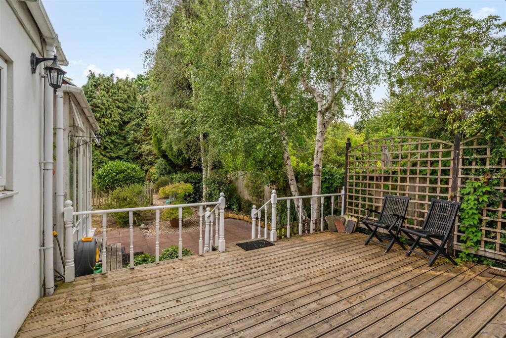 642 Streetsbrook Road_26.jpg