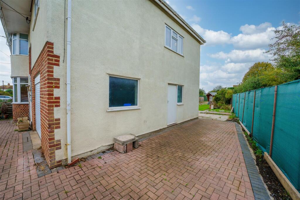 50 derham park 11.jpeg