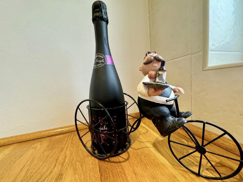 90e8488b-9b11-4827-bc9b-b65ae7a6a160