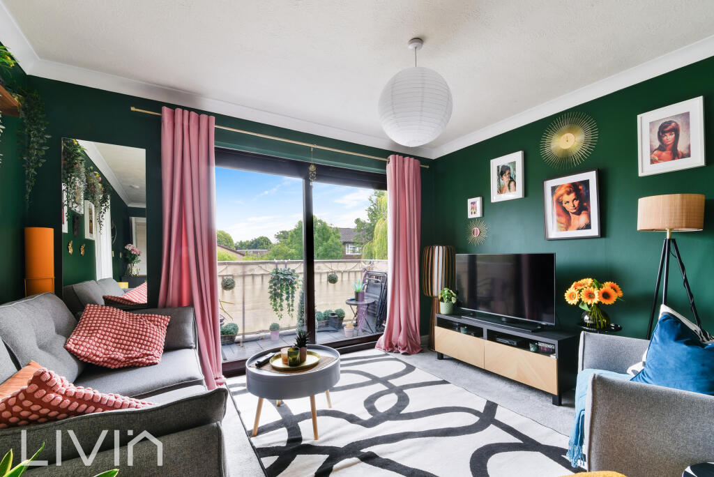 FLEETWOOD CLOSE, 32- (6)