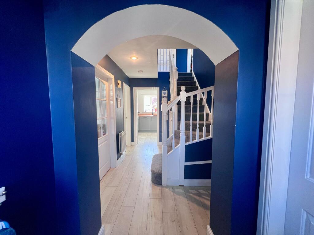 HALLWAY.jpg