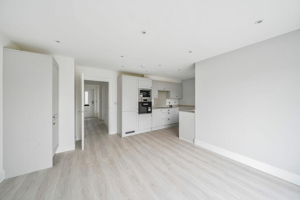 Kitchen Dining Room (2)