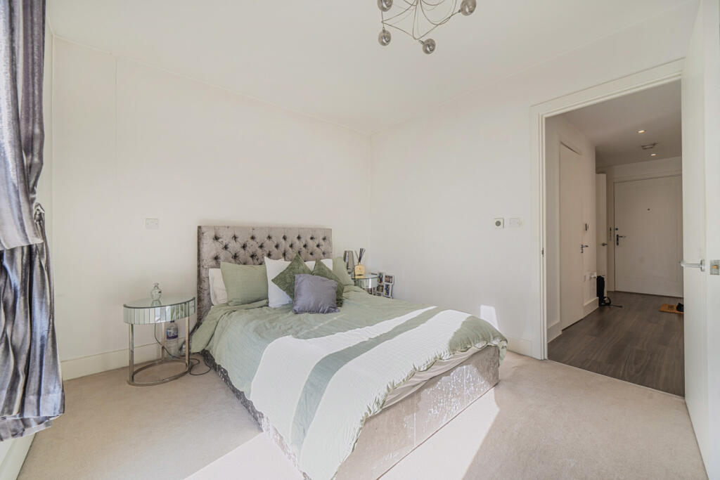 1358941-18-68d410...