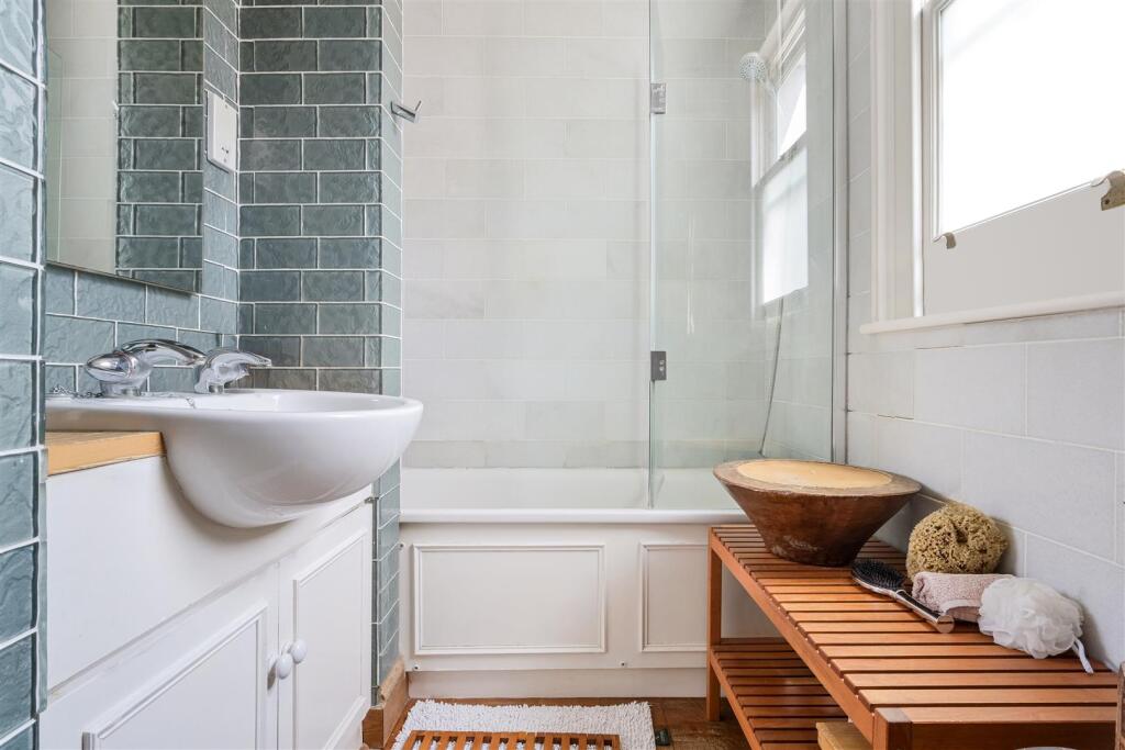 LADBROKE ROAD (14).jpg