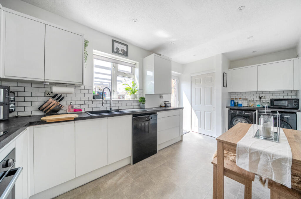 1304071-20-68409fe2e6406