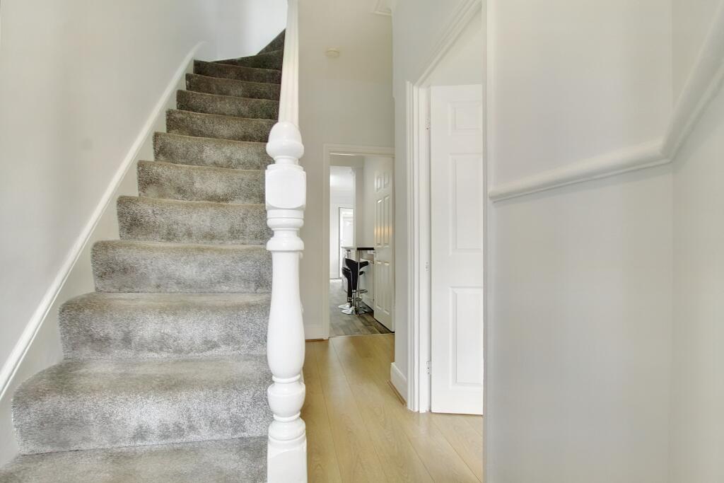 9.hallway.jpg
