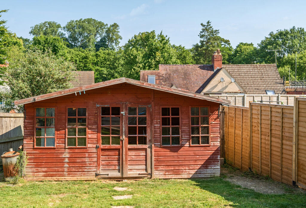 1313021-15-6853d7...