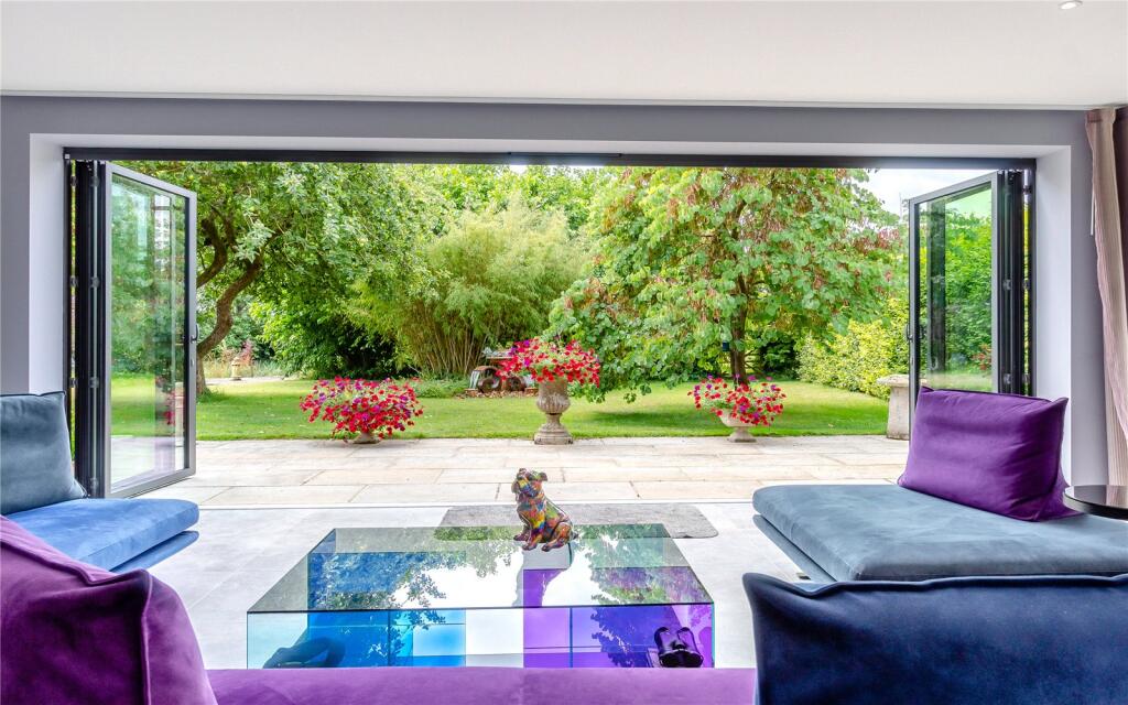 Sitting Area