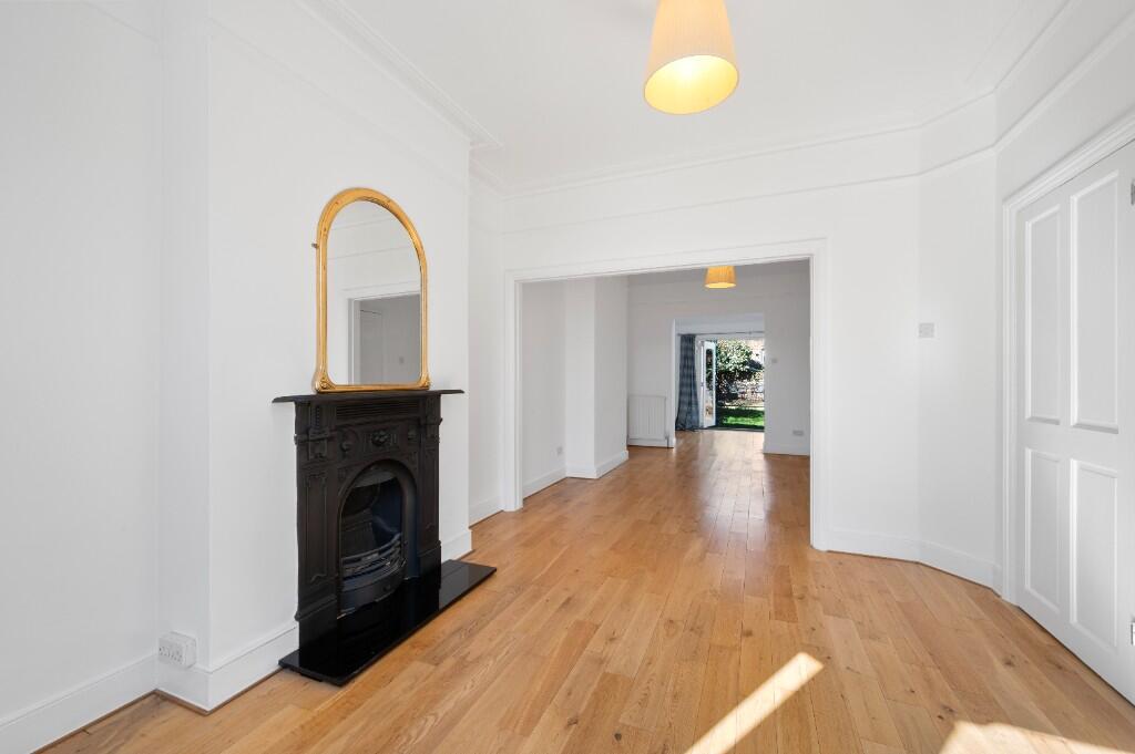 Reception room alt