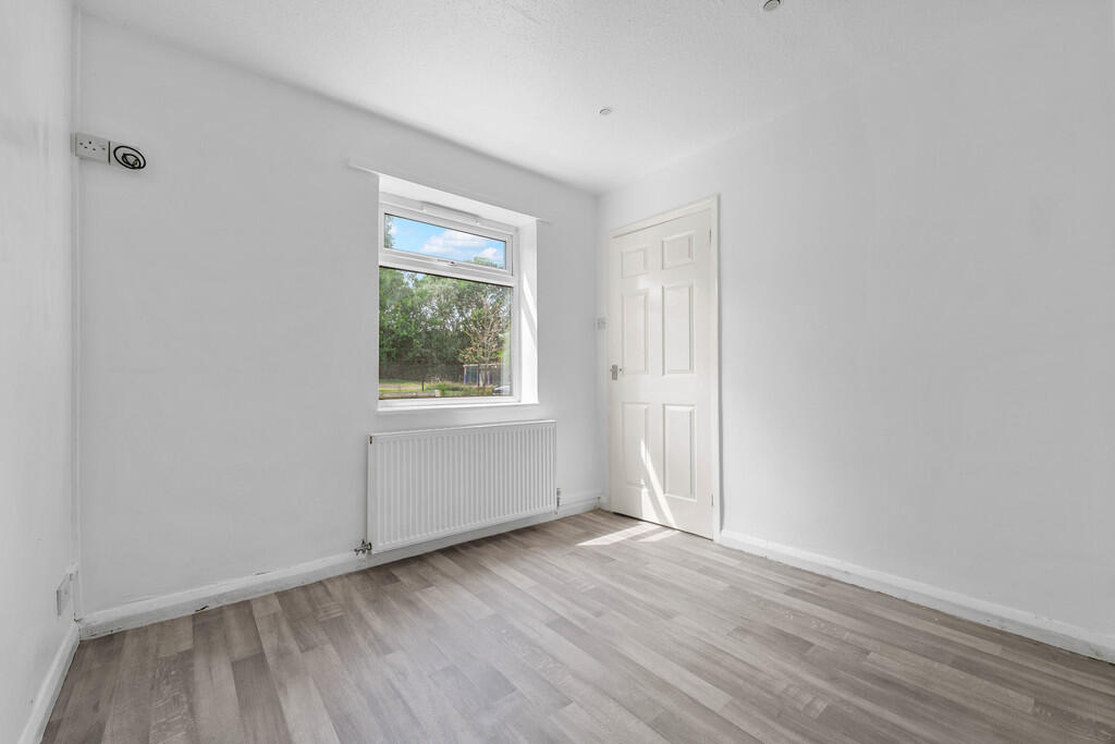 4 Carlisle Road, ...